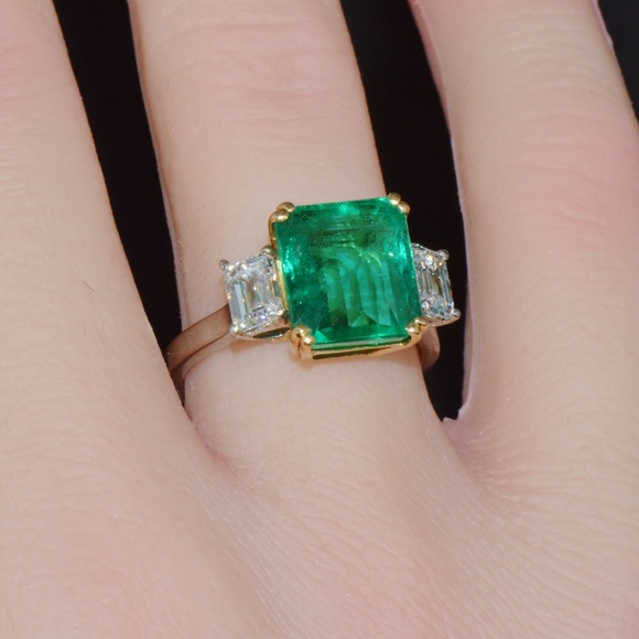 GIA CERTIFIED NATURAL 5.32CTS VS E DIAMOND GREEN EMERALD PLATINUM 18K GOLD RING - Picture 11 of 15